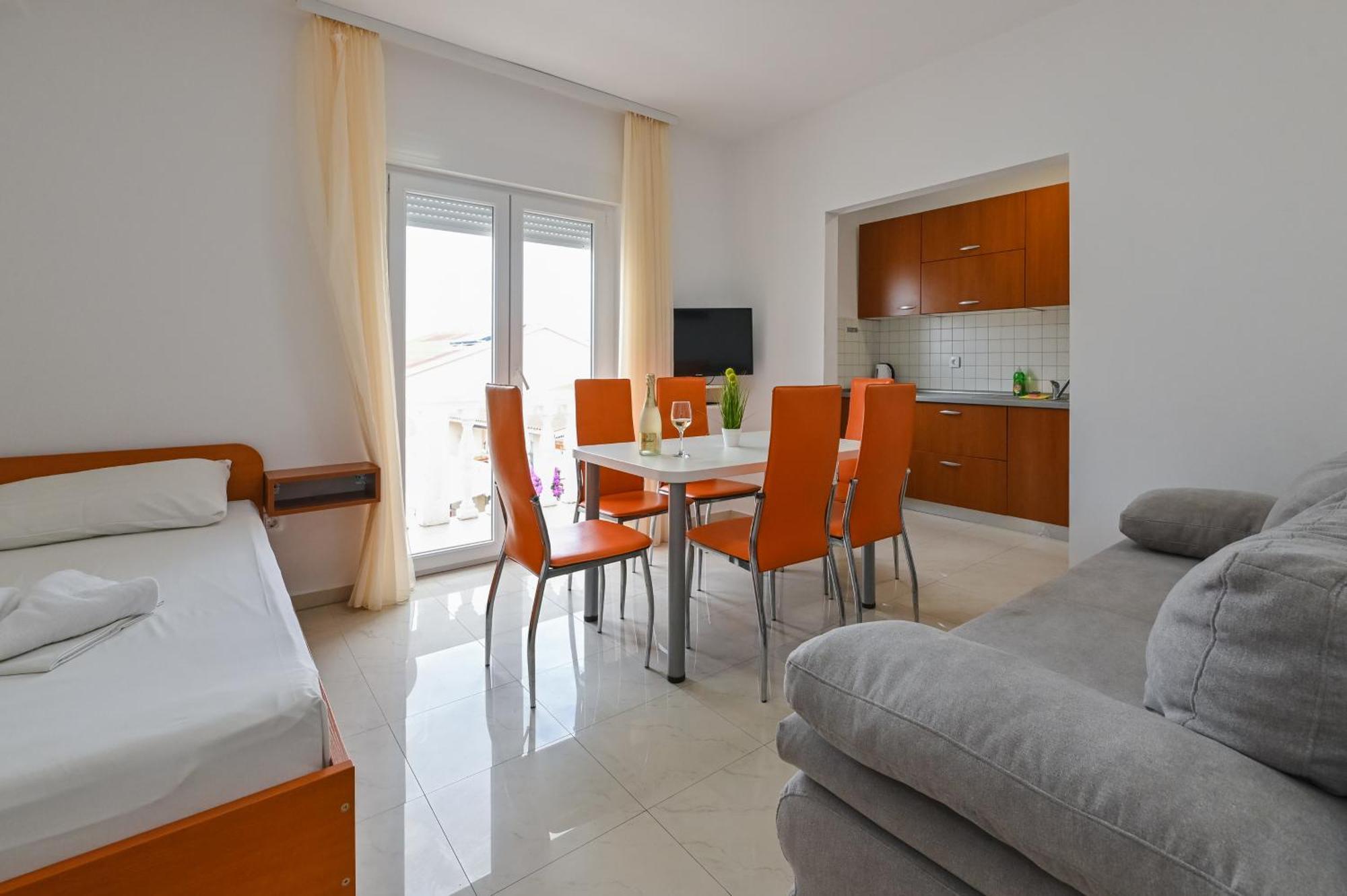 Seagull Pool Apartments & Studios โนวาลยา ภายนอก รูปภาพ