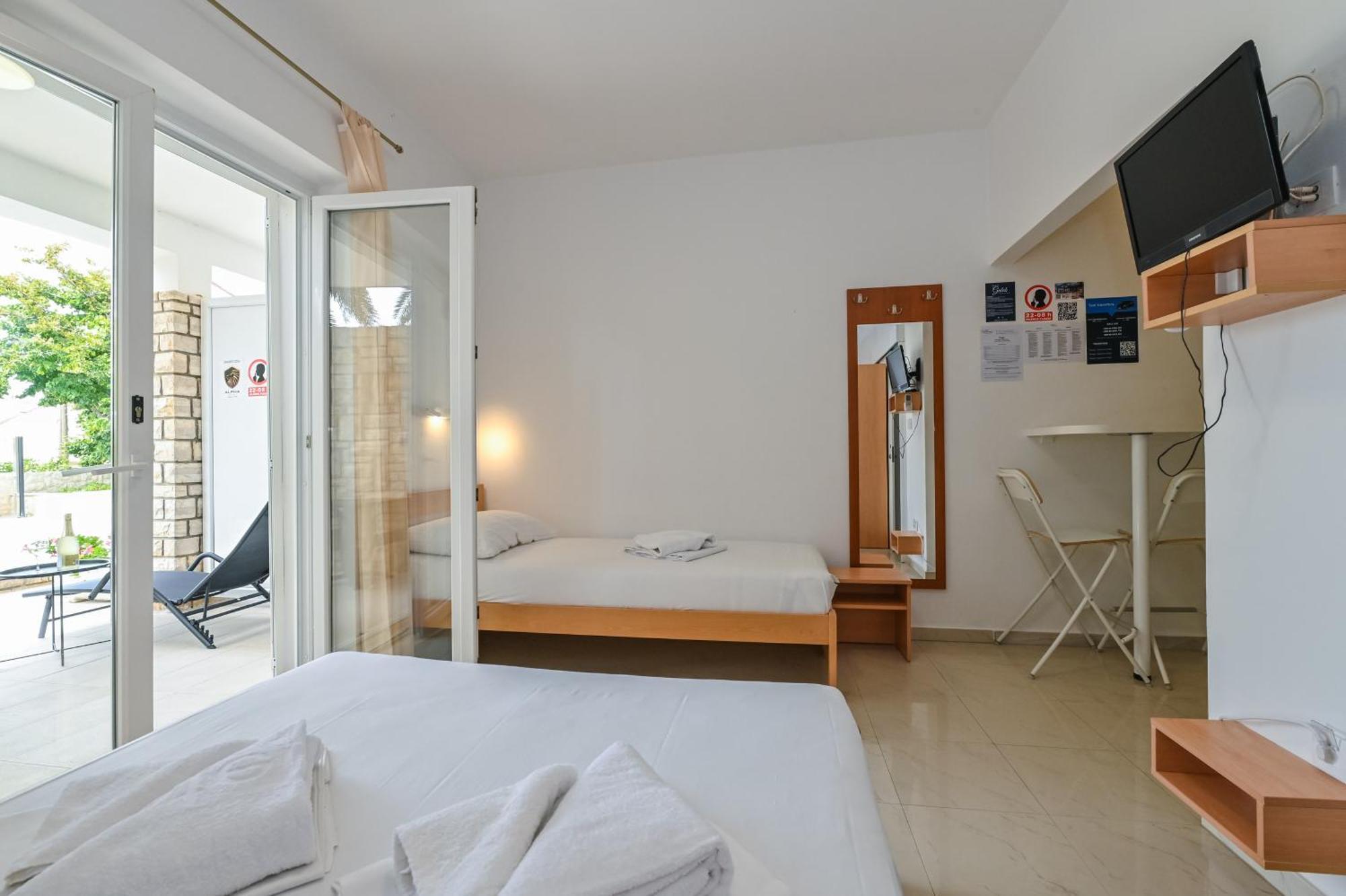Seagull Pool Apartments & Studios โนวาลยา ห้อง รูปภาพ