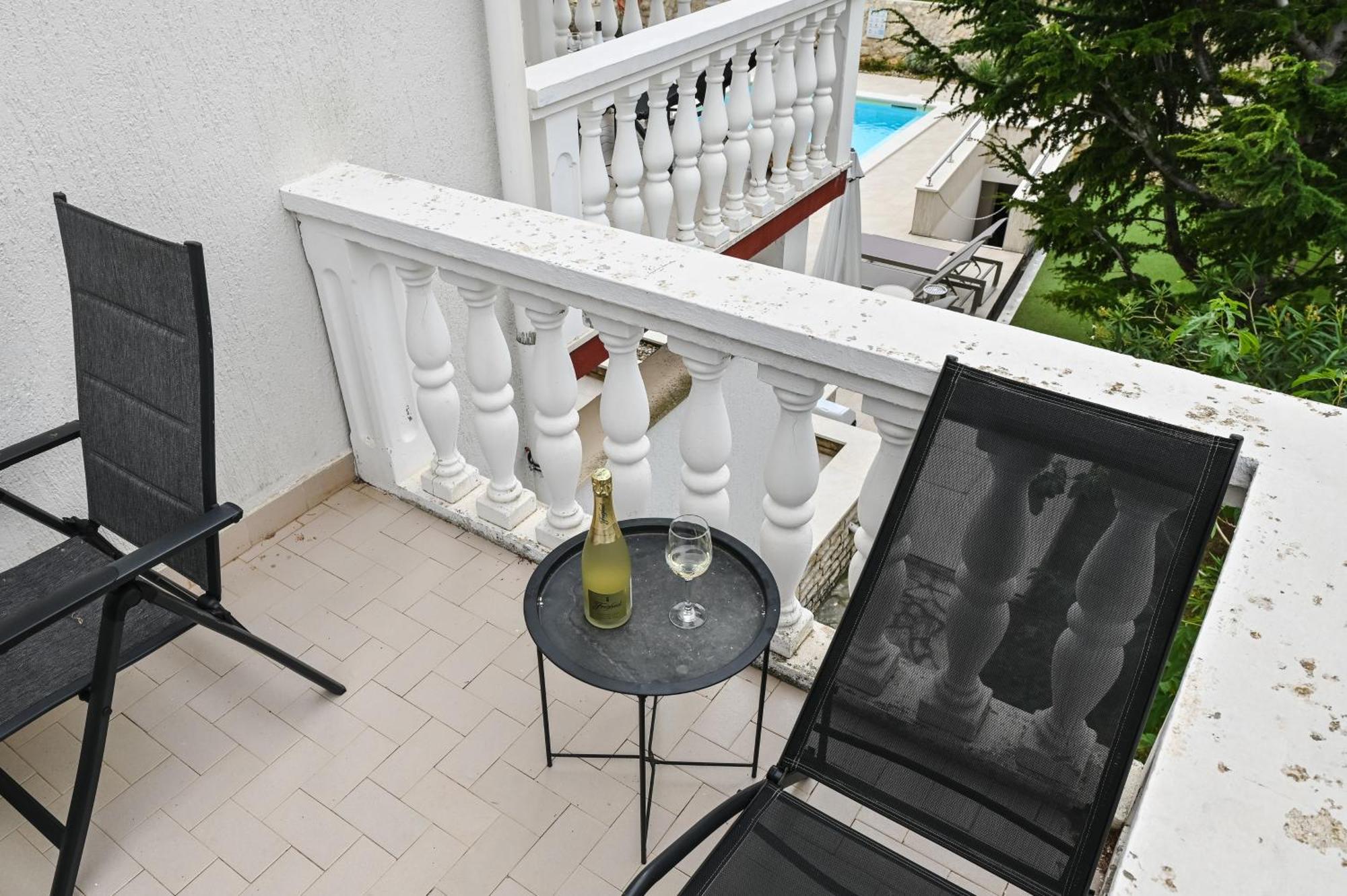 Seagull Pool Apartments & Studios โนวาลยา ห้อง รูปภาพ